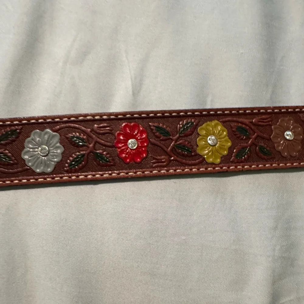 Floral Embellished Brown Leather Belt